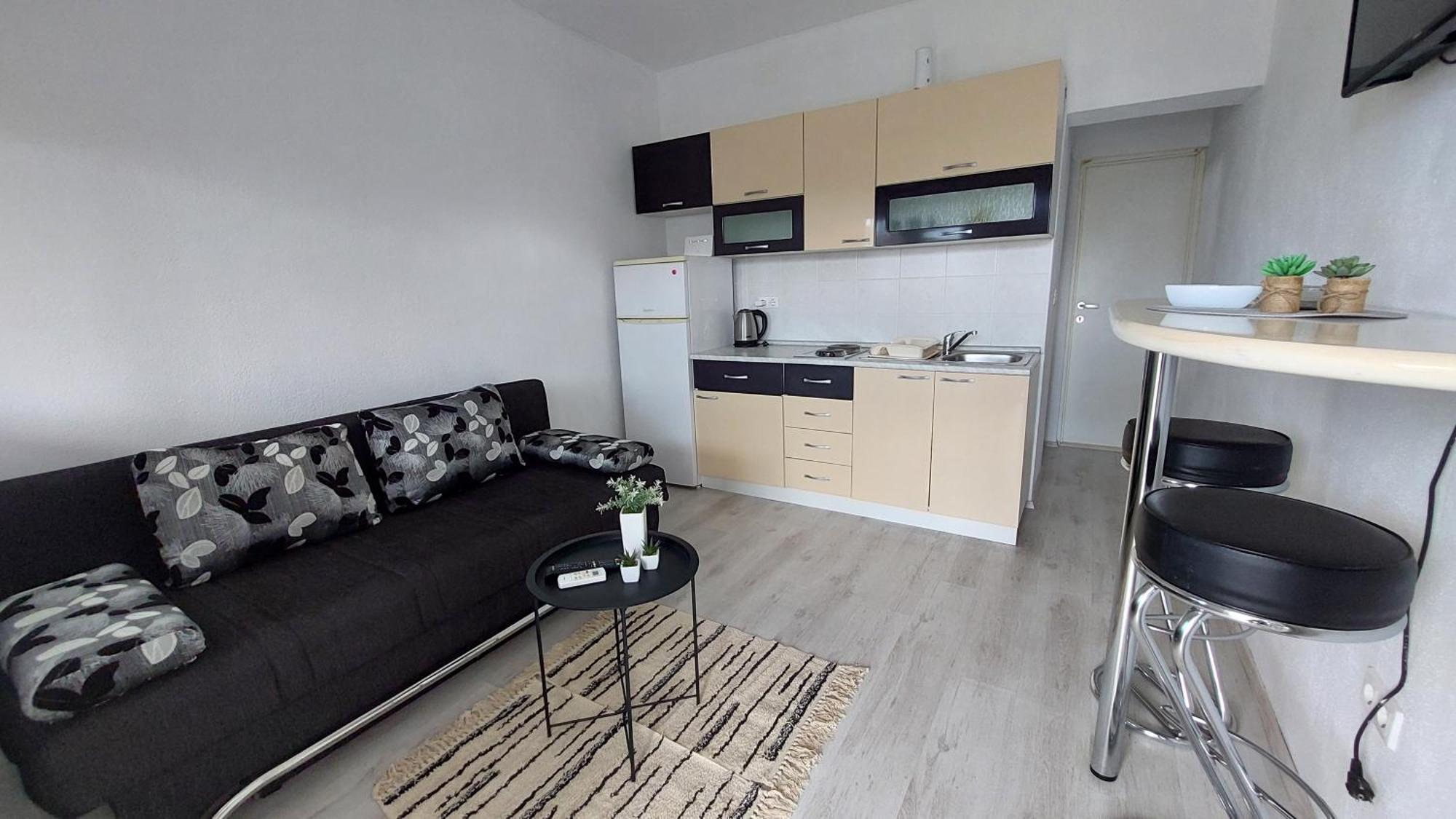 Apartmani Zana Пировац Экстерьер фото